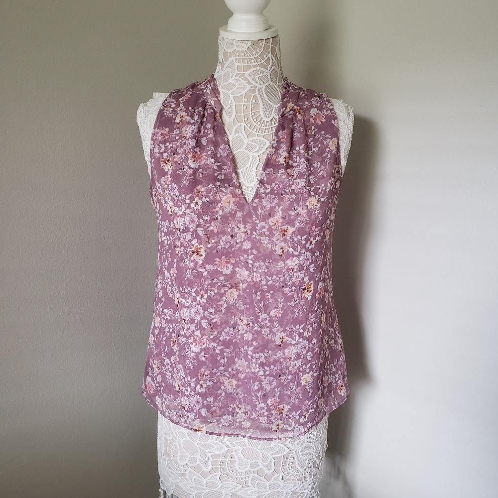 Floral Sleeveless Blouse